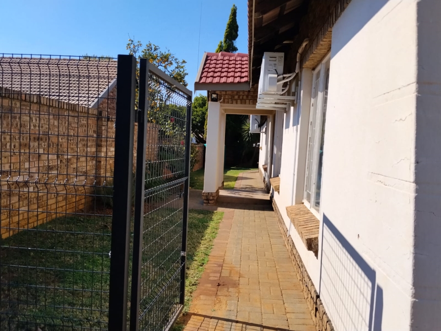 3 Bedroom Property for Sale in Waterval East North West